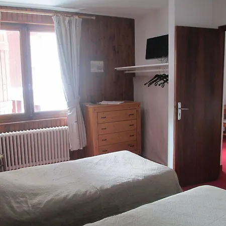Lavachey Hotel